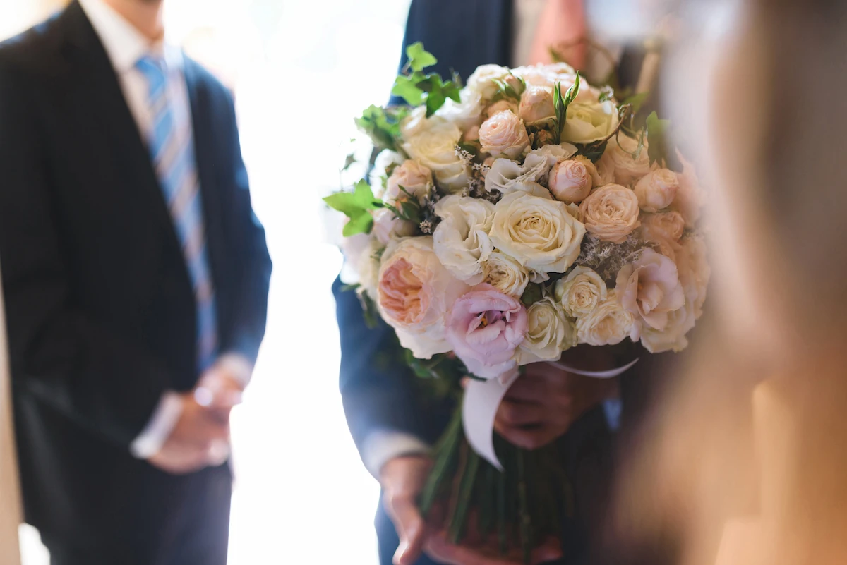 elegant-floral-bouquet-preparation-for-wedding-cer