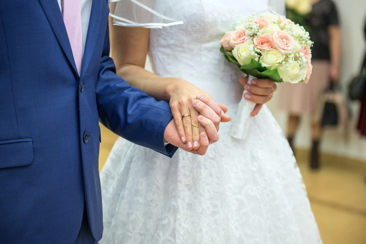 boda-low-cost-gracias-a-amazon