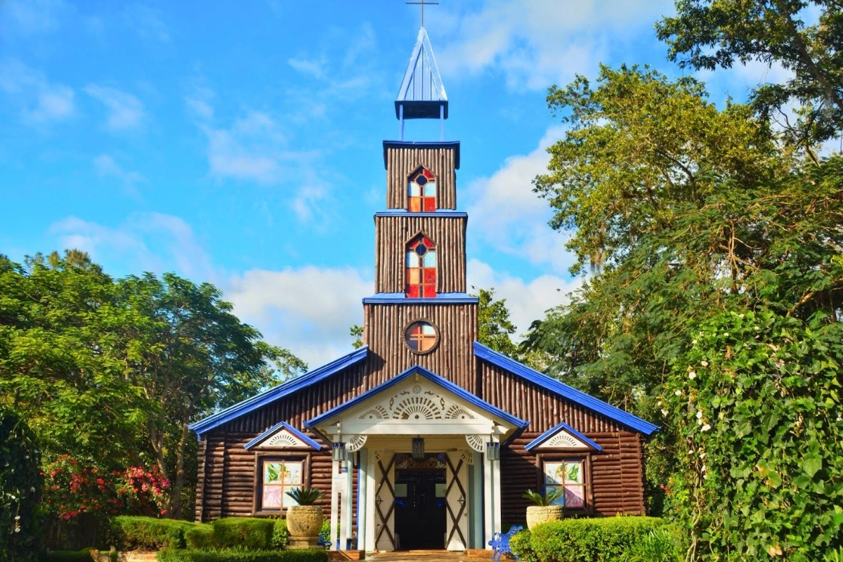 una-capilla-de-pueblo-para-boda